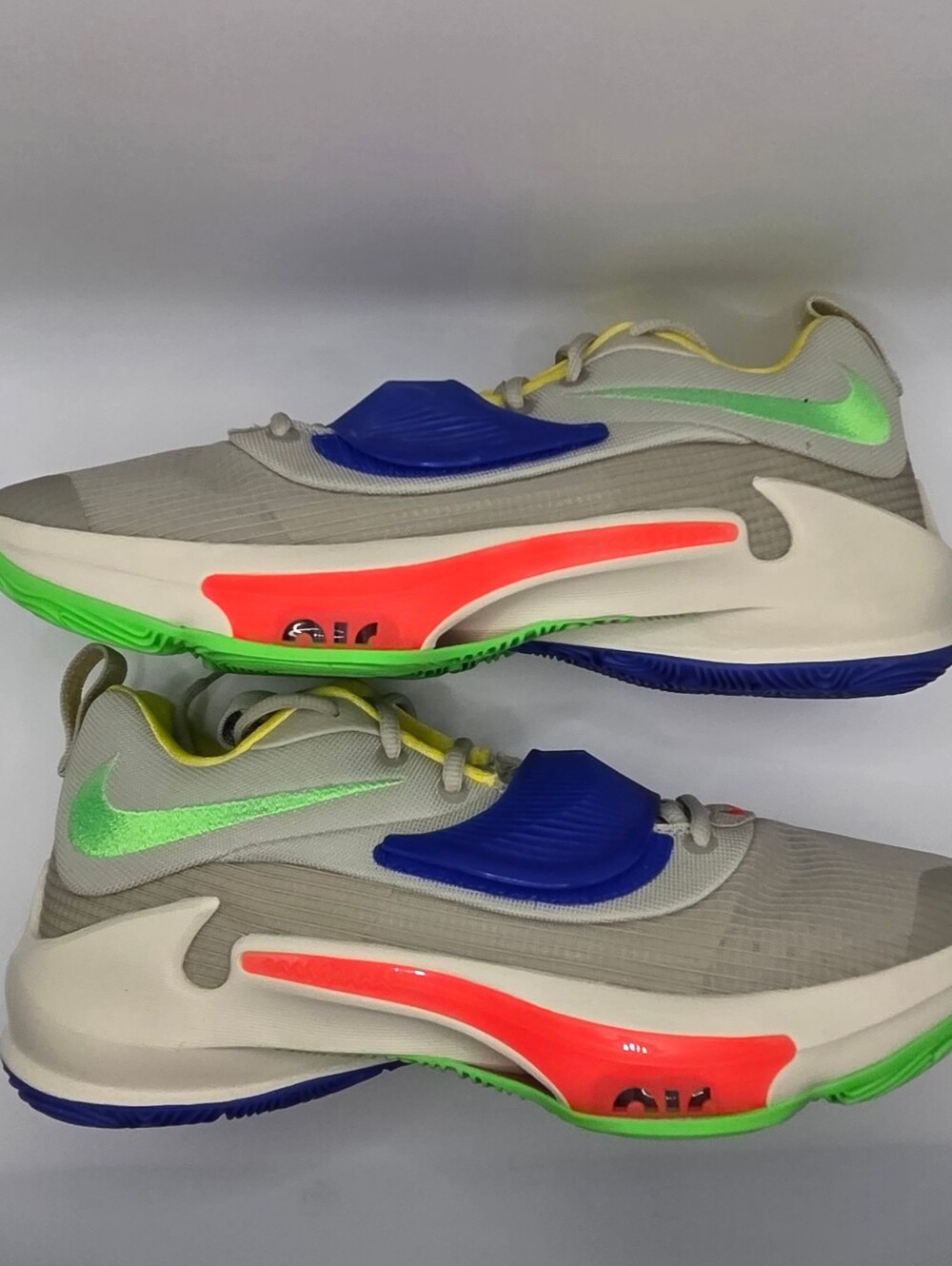 Nike Zoom Freak 3 Mens Size 9.5 Stone/green